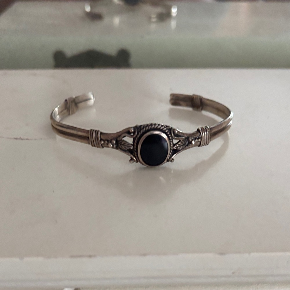 Elegant Sterling Silver and Black Onyx Women's Bracelet